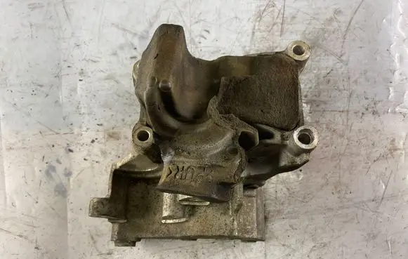 Hyundai Accent A/C compressor mount bracket 