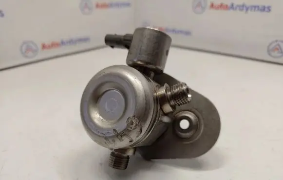 BMW X5 F15 Fuel injection high pressure pump 13518604232 13517599865