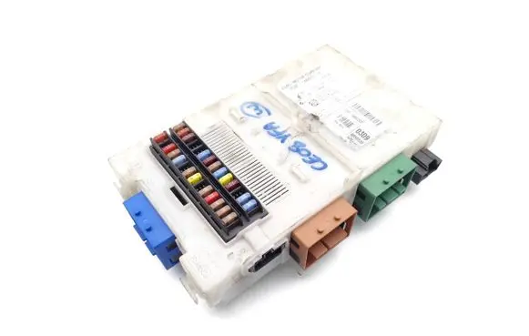 Ford Mondeo MK IV Fuse module 7G9T14A073DC 28110779