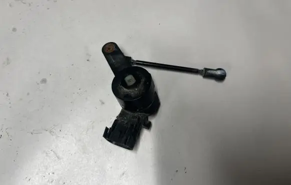Rear air suspension level height sensor
