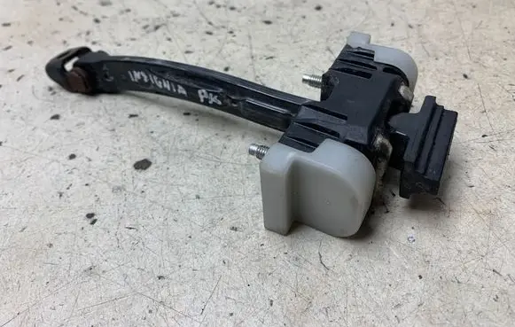 Opel Insignia A Front door check strap stopper 13229021