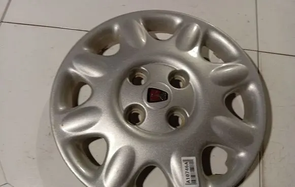 Rover 620 R15 wheel hub/cap/trim 