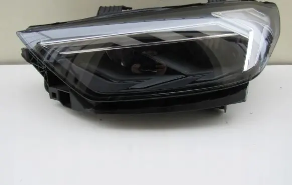 Audi A1 Headlight/headlamp 82A941033E