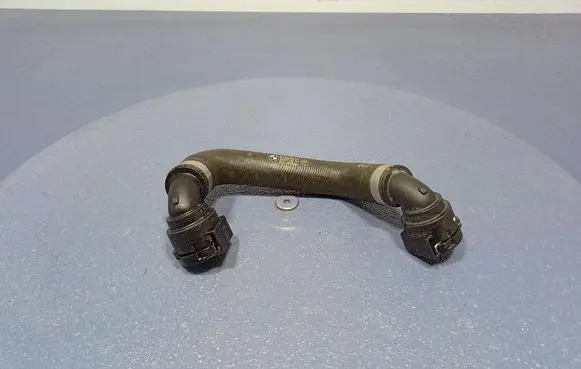 BMW X3 E83 Engine coolant pipe/hose 8743385
