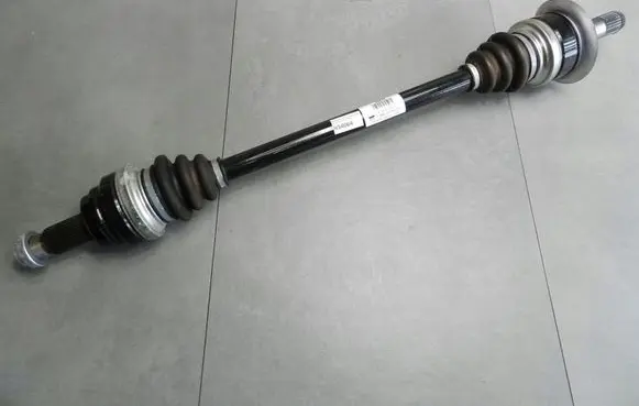 BMW X4 F26 Rear driveshaft 7598037