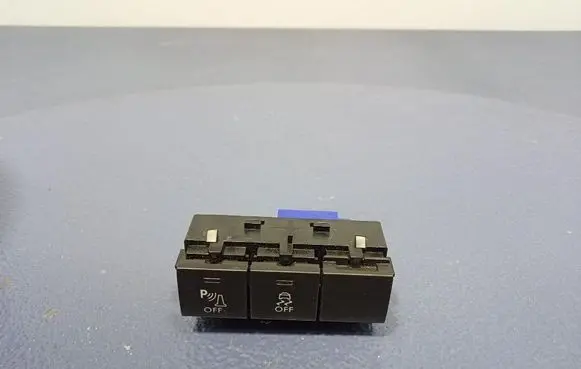 Peugeot 208 I Other switches/knobs/shifts 96750115ZD
