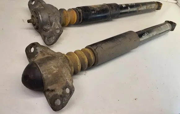 Volkswagen PASSAT B6 Rear shock absorber/damper 2000857 3C0512011CP