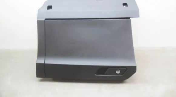 Audi Q3 F3 Glove box 83B857035