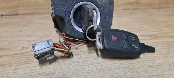 Volvo V50 Ignition lock 31252481