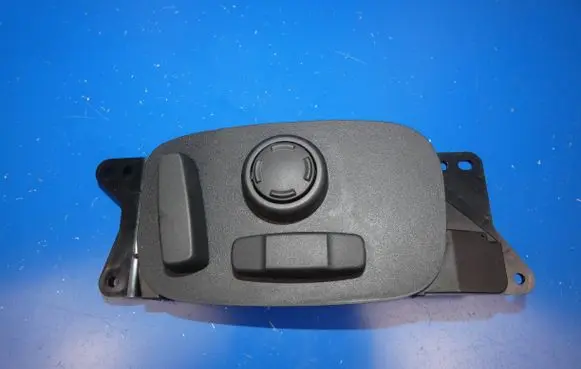 Land Rover Discovery Sport Seat adjustment knob FK7214B566HB 30S10129670 91248160420834