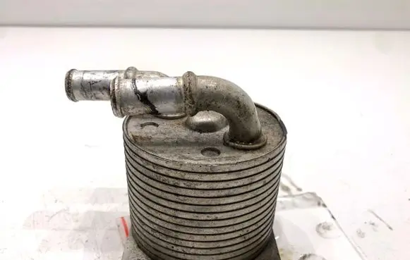 Peugeot 508 Engine oil radiator 