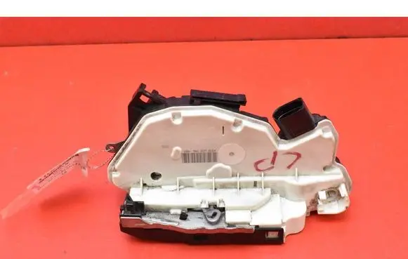 Seat Ibiza IV (6J,6P) Front door lock 15A5N1837015A