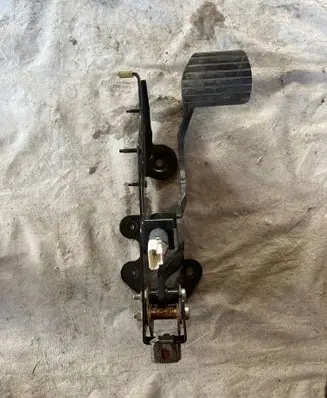 Renault Scenic II - Grand scenic II Brake pedal 