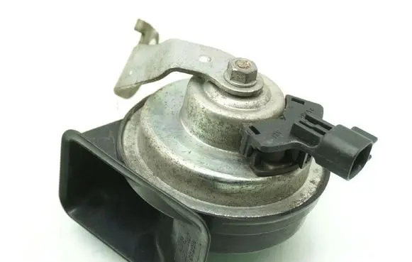 Volvo V40 Horn signal 31283384
