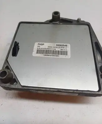 Opel Zafira B Engine control unit/module 55562549 MT35E23