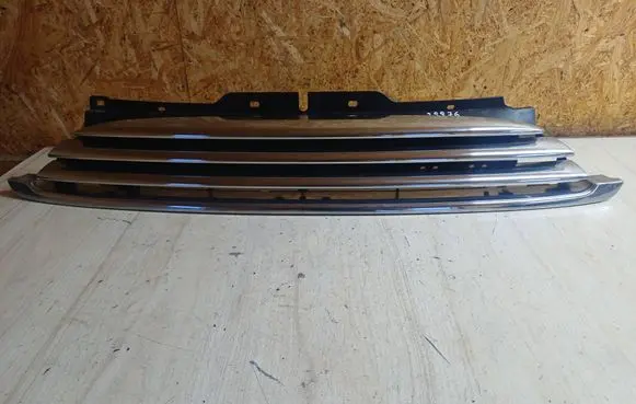 Mini One - Cooper Clubman R55 Front bumper upper radiator grill 16614910