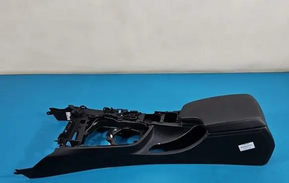 BMW 3 F30 F35 F31 Armrest 105015894 IMPRK1595495