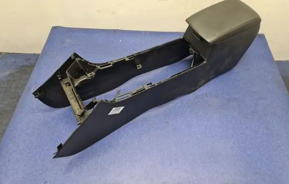 Mazda 6 Center console 