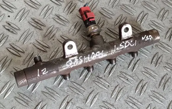 Nissan Qashqai Fuel main line pipe 8200704212 5WS40440 A2C27000234