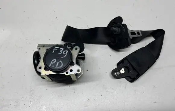 BMW X2 F39 Front seatbelt