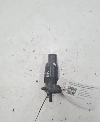 Volkswagen Golf Plus Windscreen/windshield washer pump 1K6955651