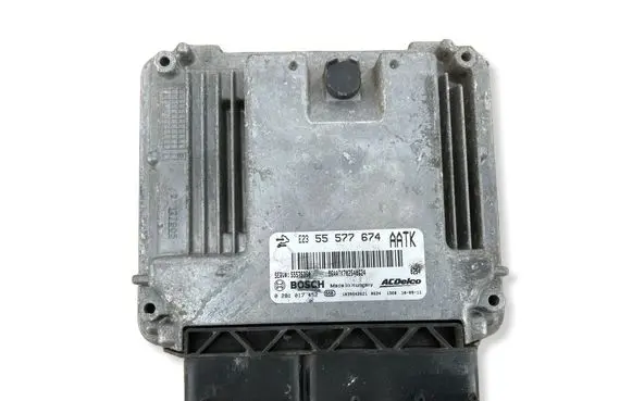 Opel Insignia A Engine control unit/module 55577674 55575350 0281017452