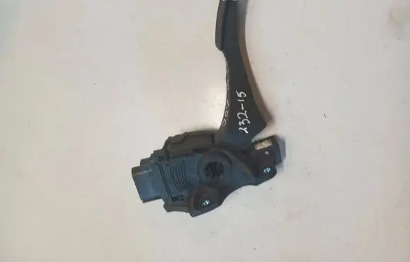 Volvo S60 Accelerator throttle pedal 31329060 C95YE02 6PV01083403