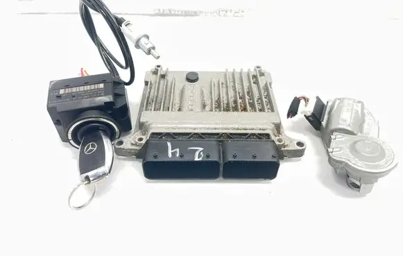 Mercedes-Benz E W211 Engine ECU kit and lock set 2115452308 A6461501734 A0044461540