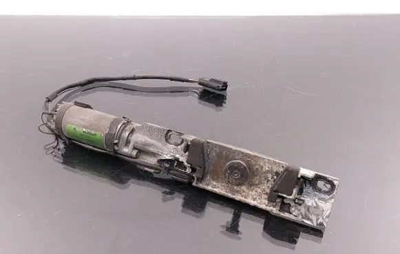 BMW 7 E38 Tailgate boot lock/latch motor 8352202