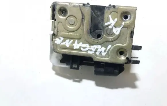 Renault Megane I Front door lock