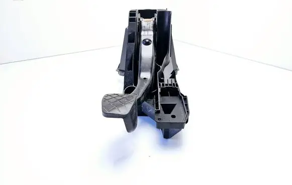 Volkswagen Golf VII Brake pedal 5Q1721058AL