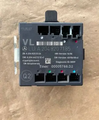 Mercedes-Benz C W204 Door control unit/module A2048200326 A2044421232 A2048207185