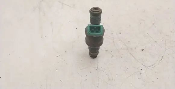 BMW 5 E39 Fuel injector 0280150415