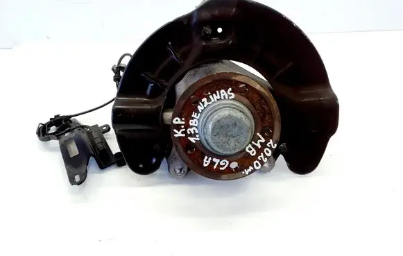 Mercedes-Benz GLA H247 Front wheel hub A2474210120 A2475460300