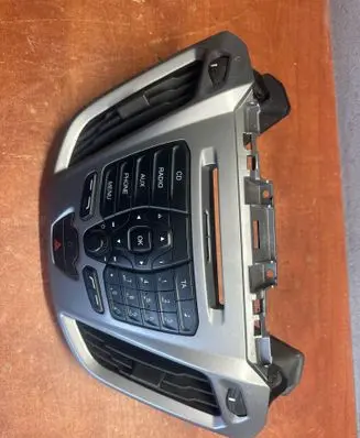 Radio/CD/DVD/GPS head unit