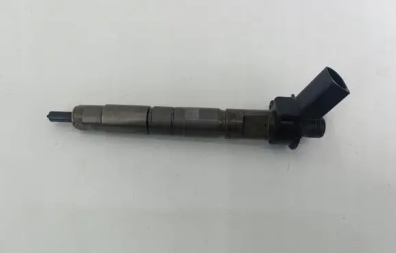 BMW 1 E81 E87 Fuel injector