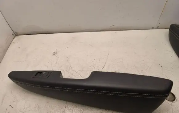 Jeep Grand Cherokee Rear door card panel trim 62662