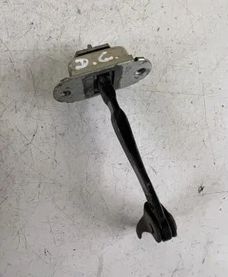 Nissan Navara D40 Rear door check strap stopper