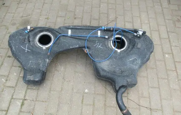 BMW 6 E63 E64 Fuel tank