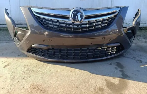 Opel Zafira C Front bumper
