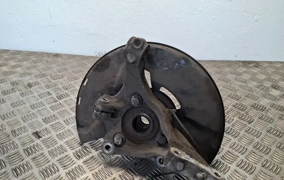 Opel Insignia A Front wheel hub