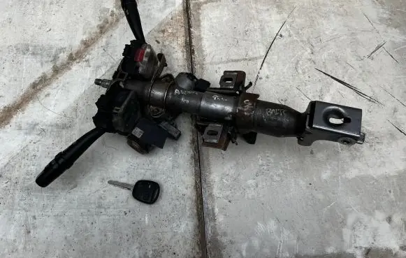 Toyota Avensis T250 Ignition lock N05015178 8465205150 736661A