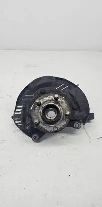 Subaru Forester SF Front wheel hub spindle knuckle 600110