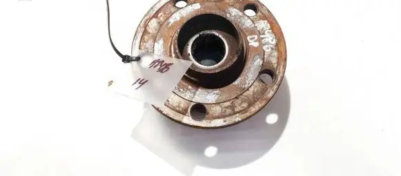 Seat Leon (1P) Front wheel hub 
