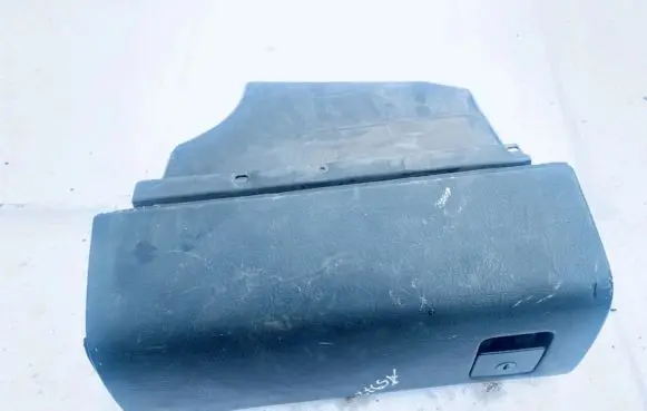 Volkswagen PASSAT B3 Glove box 357857103
