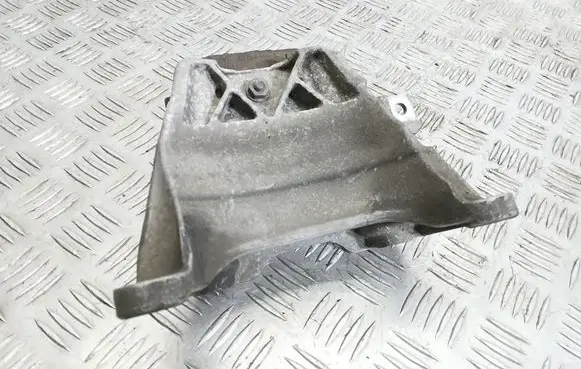 BMW 5 F10 F11 Gearbox mounting bracket 6781240 6769846