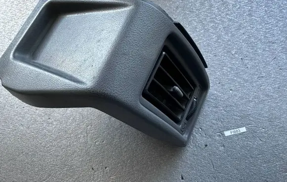 Nissan Patrol Y60 Dashboard side air vent grill/cover trim 6876001J11