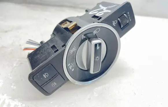 Mercedes-Benz C W204 Light switch A2049053003