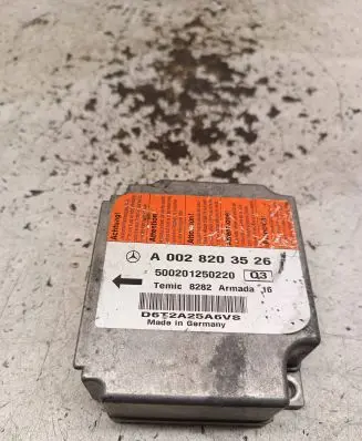 Mercedes-Benz E W211 Airbag control unit/module A0028203526 500201250220 D6T2A25A6VS
