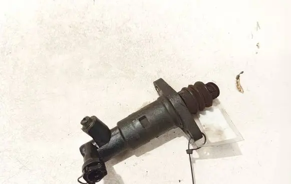 Volkswagen Polo IV 9N3 Clutch master cylinder 6qe721261